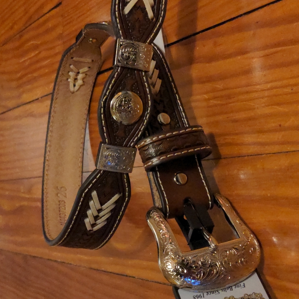 Nocona Boys Belt with buckstitch